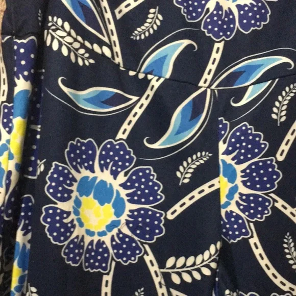 Beautiful wide legs pants Size Large - Picture 3 of 6